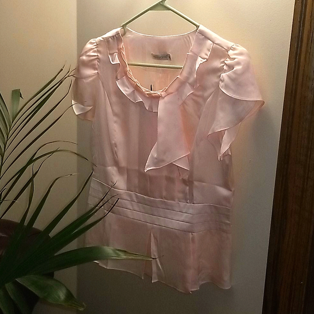 Haevofri satin pleated top